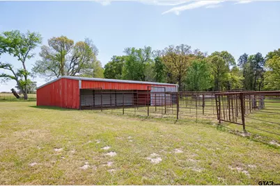 411 Vz County Road 4313, Ben Wheeler, TX 75754 - Photo 13