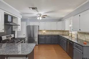 3122 Faith Ln, Tyler, TX 75701 - Photo 9