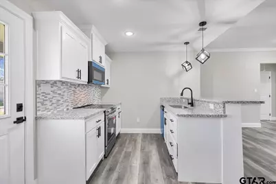 1607 N. Ross, Tyler, TX 75702 - Photo 11