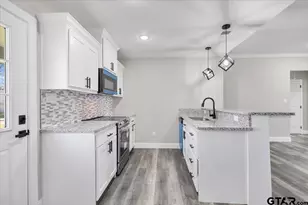 1607 N Ross, Tyler, TX 75702 - Photo 11