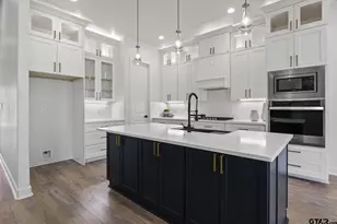 237 Kathryn's Ct, Mt Pleasant, TX 75455 - Photo 11