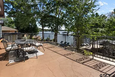 2002 W Lake Dr, Gladewater, TX 75647 - Photo 13