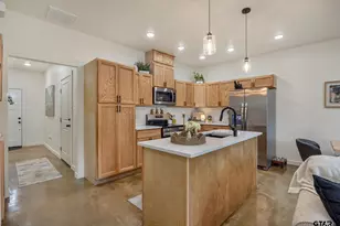 13366 Garden Lake Rd, Tyler, TX 75703 - Photo 7