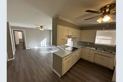 2917 Fleetwood Dr, Tyler, TX 75701 - Photo 9