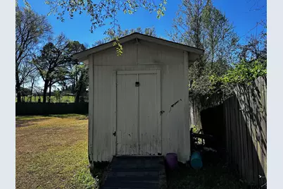 161 Anderson Cr 422, Palestine, TX 75803 - Photo 9