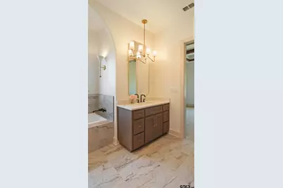 20964 Patriot Circle, Tyler, TX 75703 - Photo 35