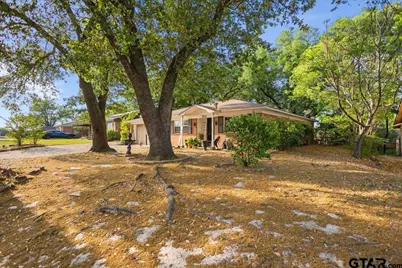 3211 Shady Trail Dr, Tyler, TX 75702 - Photo 3