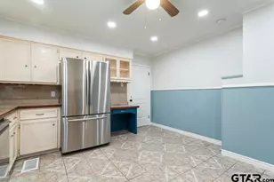 1114 W Camellia St, Tyler, TX 75701 - Photo 11