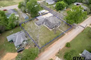 1419 N Sycamore St, Palestine, TX 75801 - Photo 31