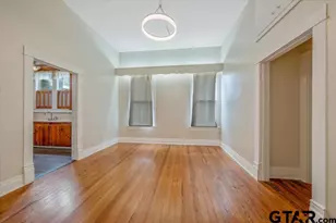 1419 N Sycamore St, Palestine, TX 75801 - Photo 9