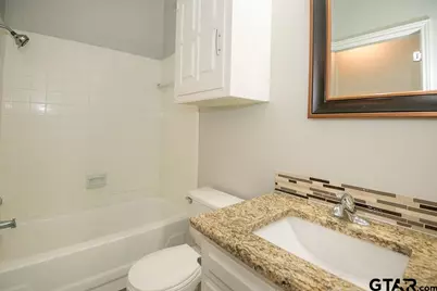 5811 Hollytree, Tyler, TX 75703 - Photo 25