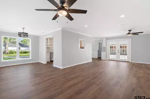 1025 Clyde Dr, Tyler, TX 75701 - Photo 5