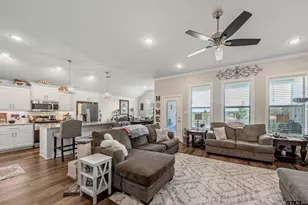 112 Amanda Ave, Bullard, TX 75757 - Photo 5