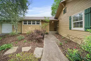 711 S Prairieville St, Athens, TX 75751 - Photo 1