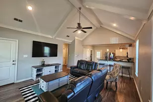 2946 Mdw Brk Trl, Tyler, TX 75701 - Photo 3