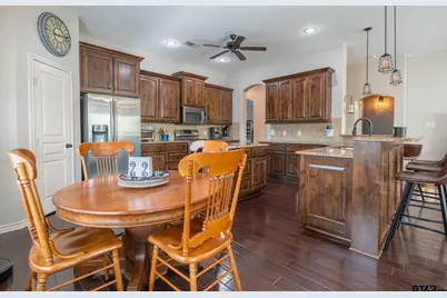 9246 Stonebank Xing, Tyler, TX 75703 - Photo 17