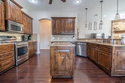 9246 Stonebank Xing, Tyler, TX 75703 - Photo 13