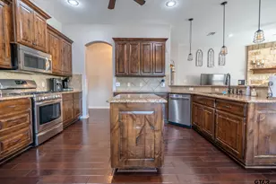 9246 Stonebank Crossing, Tyler, TX 75703 - Photo 13