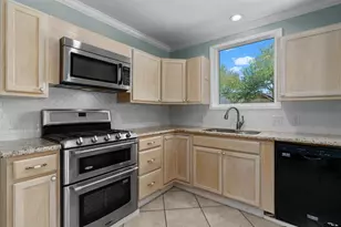 326 E Main St, Henderson, TX 75652 - Photo 13