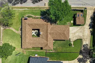 326 E Main St, Henderson, TX 75652 - Photo 3