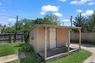 326 E Main St, Henderson, TX 75652 - Photo 31