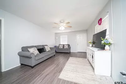 603 Waggoner St, Longview, TX 75604 - Photo 11