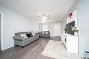 603 Waggoner St, Longview, TX 75604 - Photo 11