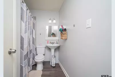 603 Waggoner St, Longview, TX 75604 - Photo 15