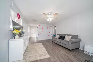 603 Waggoner St, Longview, TX 75604 - Photo 9