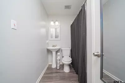 603 Waggoner St, Longview, TX 75604 - Photo 7