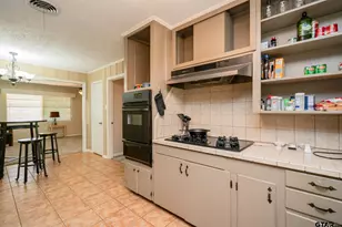 1810 W Main St, Henderson, TX 75652 - Photo 9