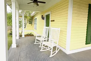 202 Graham St, Mineola, TX 75773 - Photo 5