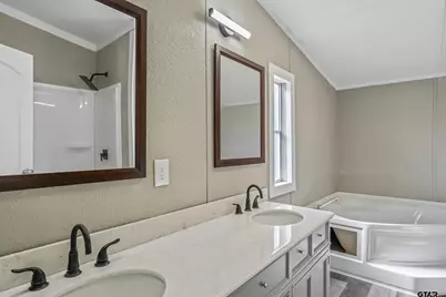 1121 Pecan Ridge, Chandler, TX 75758 - Photo 9