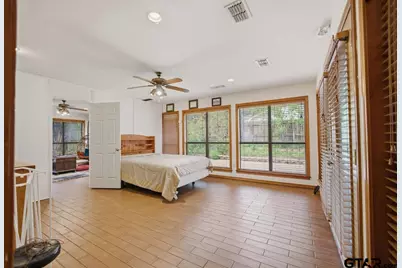 303 Linda Ln, Lindale, TX 75771 - Photo 17