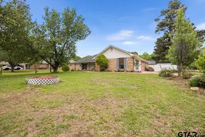 303 Linda Ln, Lindale, TX 75771 - Photo 3