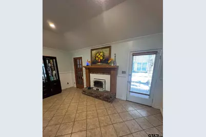 303 Linda Ln, Lindale, TX 75771 - Photo 7