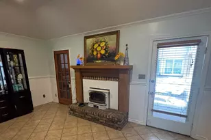 303 Linda Ln, Lindale, TX 75771 - Photo 7