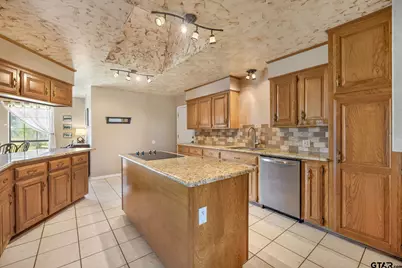 17137 C R 43, Tyler, TX 75704 - Photo 13