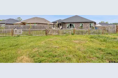 16030 Crossing Circle, Lindale, TX 75771 - Photo 29