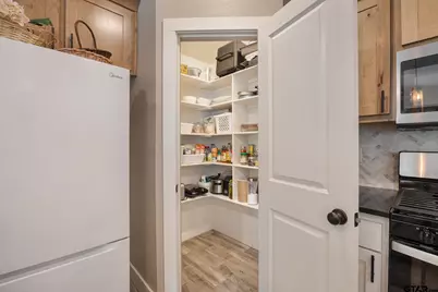 16030 Crossing Circle, Lindale, TX 75771 - Photo 9