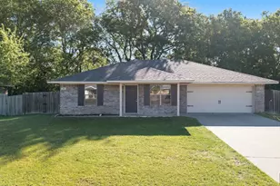 208 Shelley, Lindale, TX 75771 - Photo 1