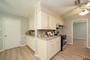 115 Tiffany St, Longview, TX 75605 - Photo 17