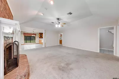 101 Settlers Ct, Palestine, TX 75801 - Photo 9