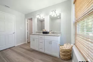 233 S Harrison St, Longview, TX 75601 - Photo 43