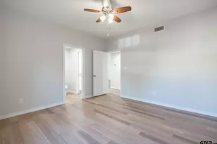 233 S Harrison St, Longview, TX 75601 - Photo 21