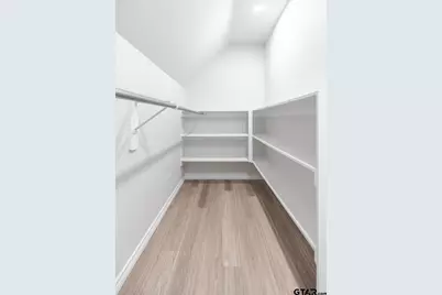 233 S Harrison St, Longview, TX 75601 - Photo 29