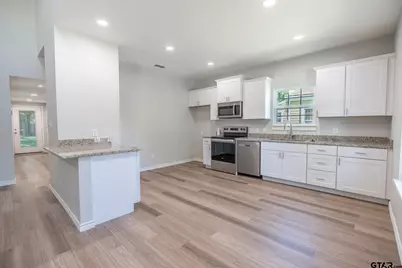 233 S Harrison St, Longview, TX 75601 - Photo 11