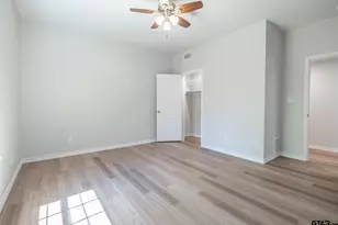 233 S Harrison St, Longview, TX 75601 - Photo 23