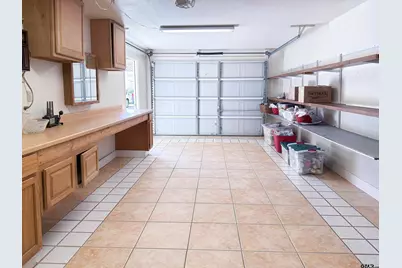 18737 Oakbrook Rd, Tyler, TX 75703 - Photo 35