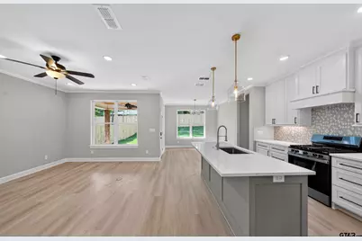 3049 Guinn Farms Rd, Tyler, TX 75707 - Photo 9